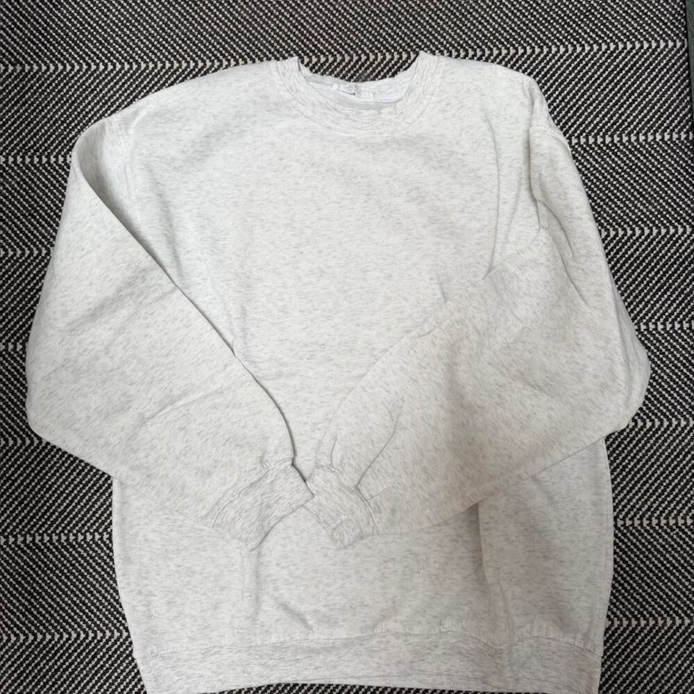 Unbranded Women's Grey and White Sweatshirt